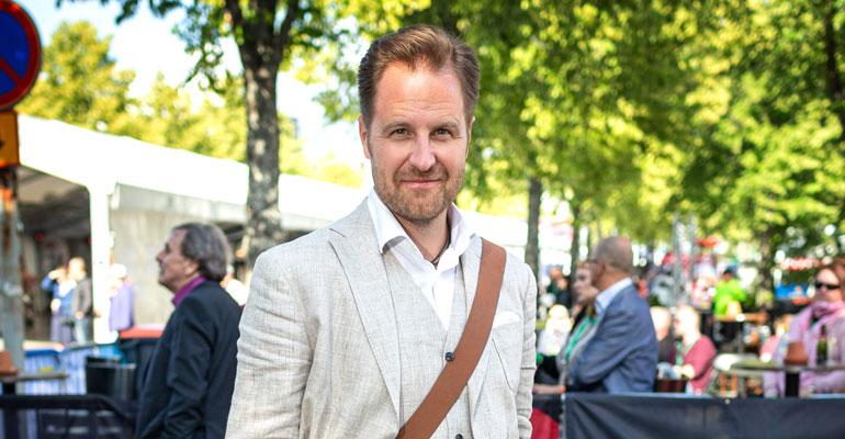 Kyösti Mäkimattila tangomarkkinoilla.
