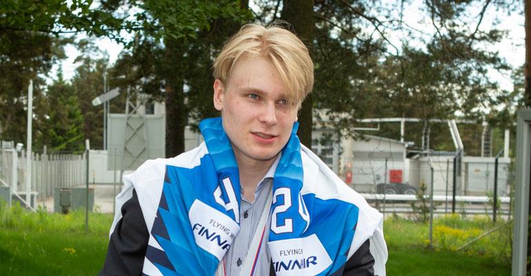 Kaapo Kakko juhli Ruisrockissa.