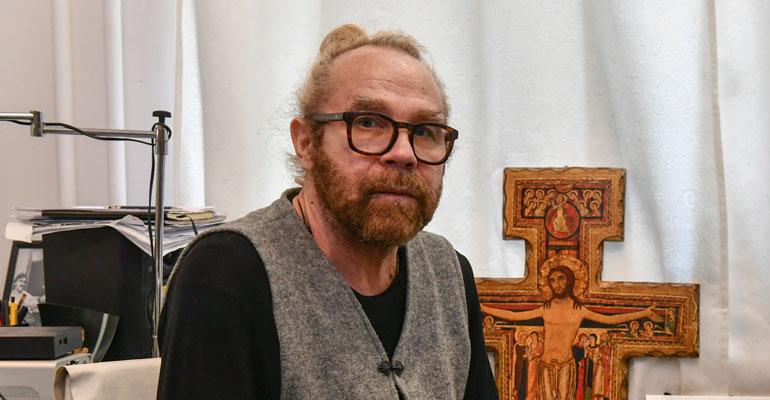 Jussi Parviainen poukkoili Porissa.