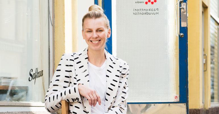 Hanna sulki verkkokauppansa postimaksujen takia.