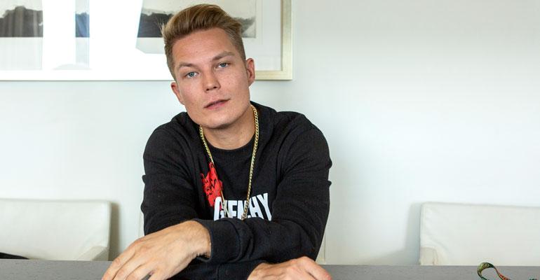Cheekin rakas on entinen näyttelijä.