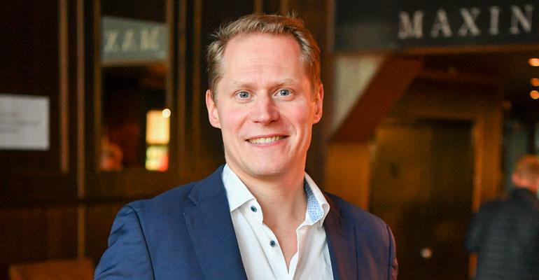Jarkko Tamminen näytteli Eric Robertsin kanssa.