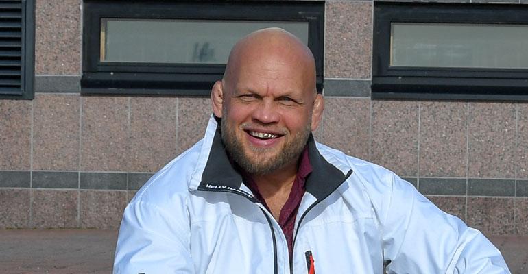 Mika Ilmen jätti jengielämän.
