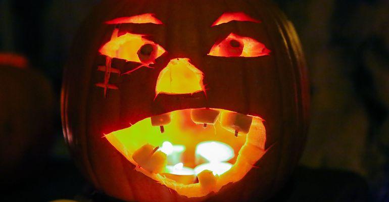 Halloweenina huomioidaan rinnat.