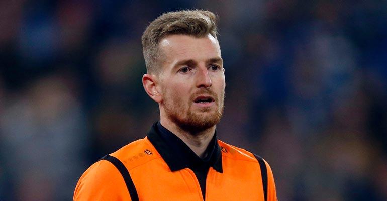 Lukas Hradecky kertoo nuoruusvuosistaan.