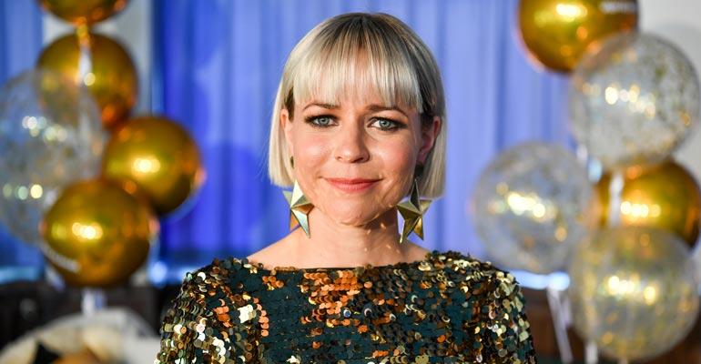 Paula Vesala nähtiin miesseurassa.