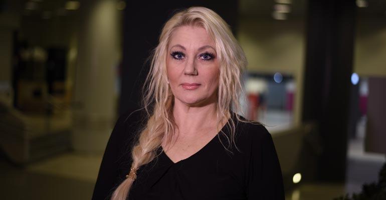 Carita Huvinen tekee lastensuojelutyötä.