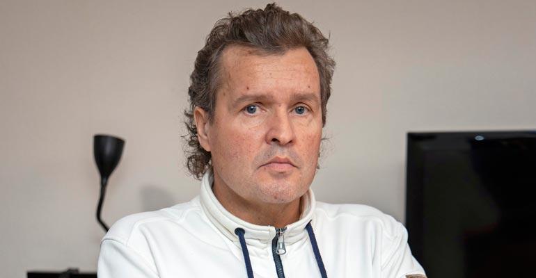 Jari Hautakorpi poltti jalkansa suihkussa.