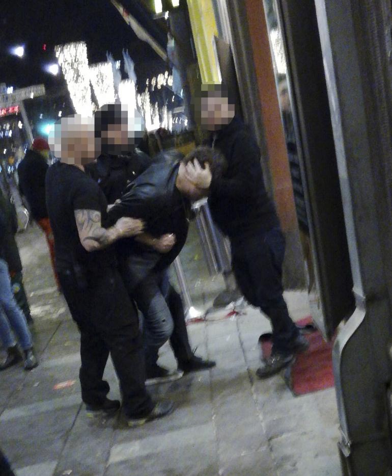 Sami Hedberg ja porstarit painimassa Apollon edessä