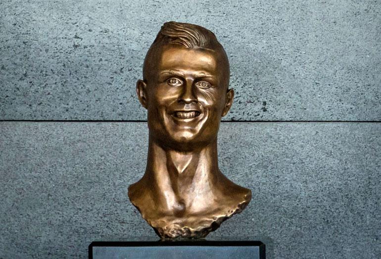 Cristiano Ronaldon näköispatsas