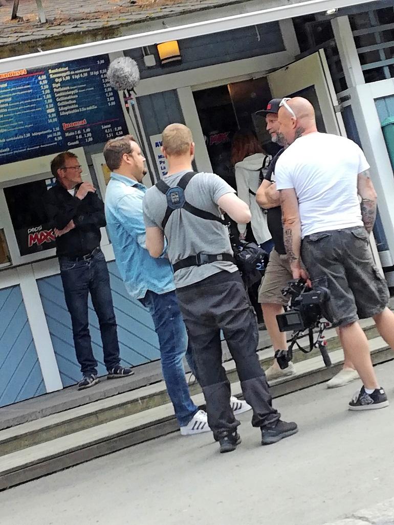 Sami Hedberg ja Kim Sainio grillillä.