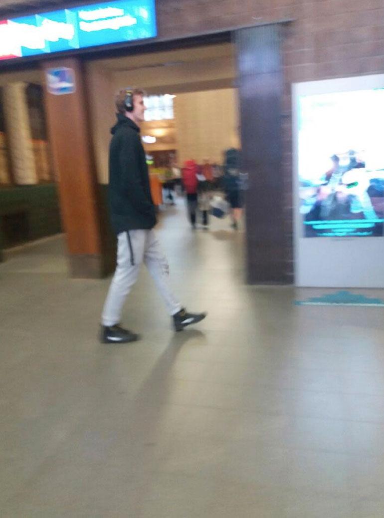Lauri Markkanen Rautatieasemalla