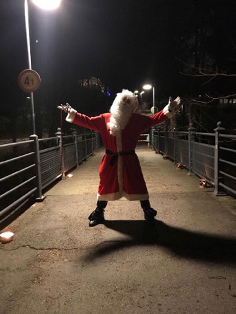 Esko Eerikäinen joulupukkina