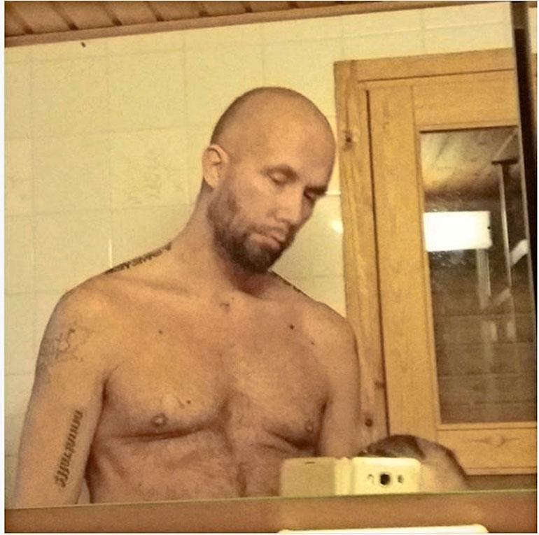 Tämän kuvan Marko julkaisi Instagramissa vähän sairaalasta päästyään. Sen jälkeen painoa on tullut kymmenen kiloa lisää.