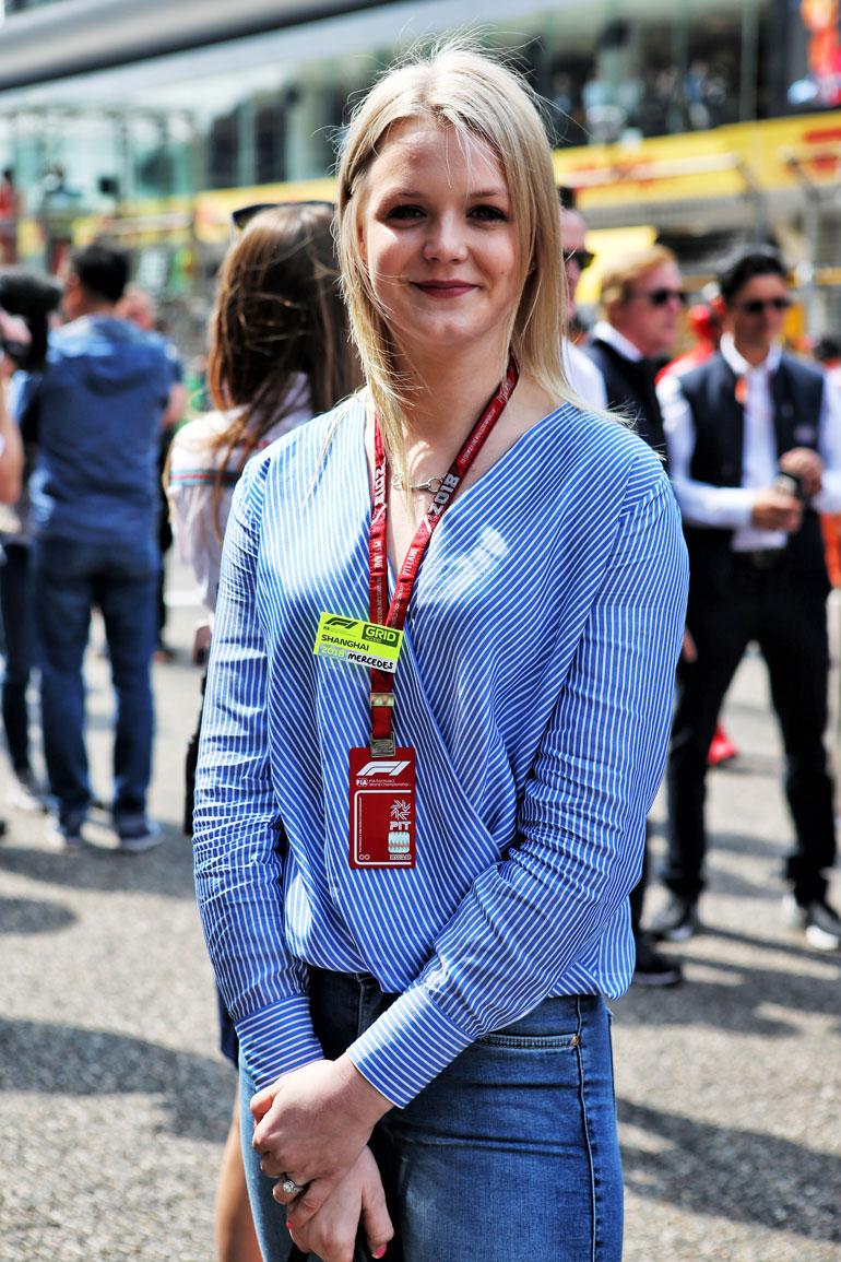 Emilia Bottas formulavarikolla.