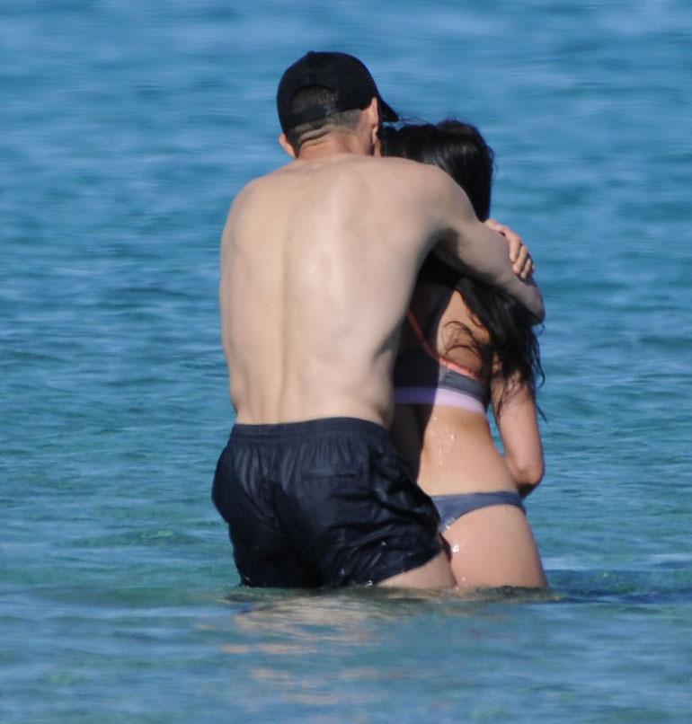 cristiano ronaldo ja georgina rodriguez rannalla
