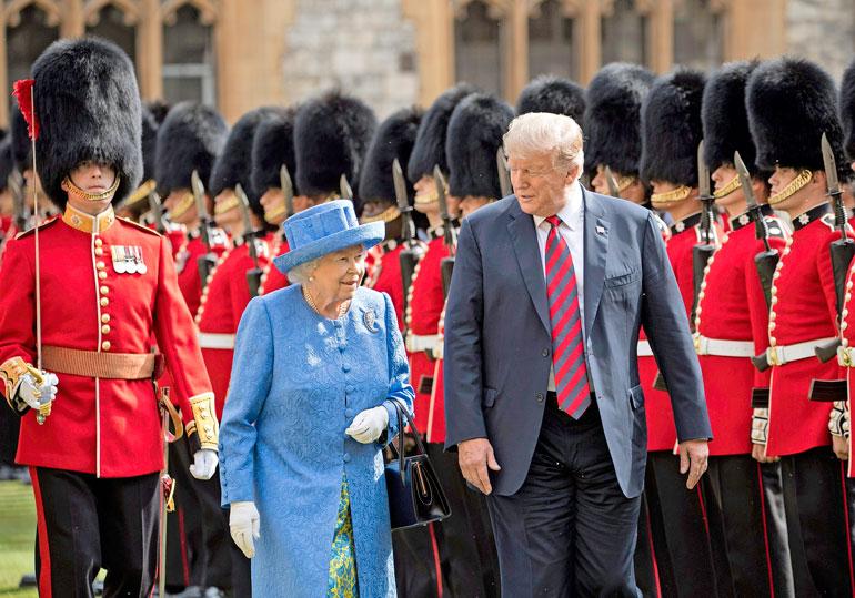Meghanin isä närkästyi siitä, että kuningatar Elisabet suostui tapaamaan Donald Trumpin heinäkuussa.