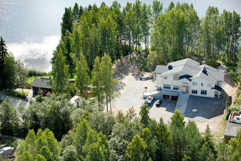 Samin hirsilukaali valmistui Kuopioon Kallaveden rannalle vuonna 2011.