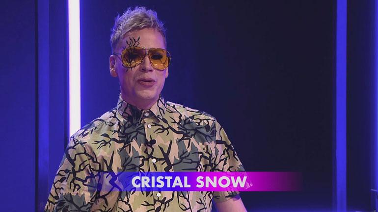 Cristal Snow juontaa Kymppitonnia.