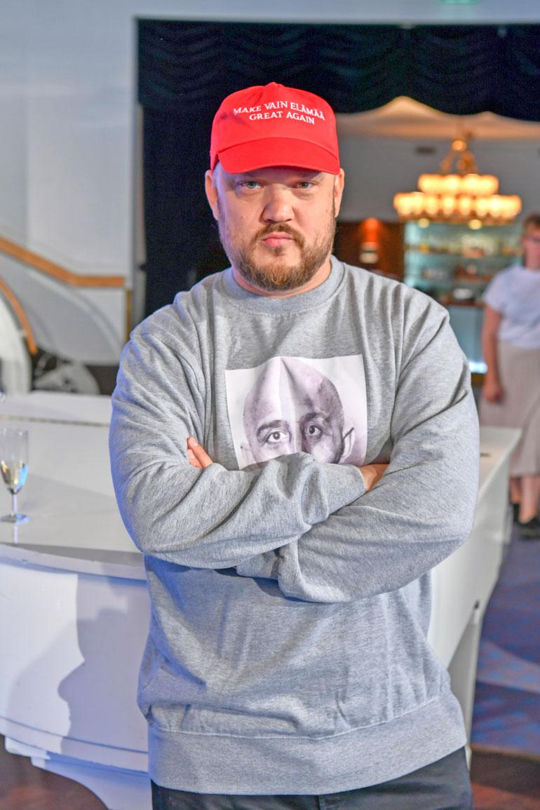Pyhimyksen kappaleet toivat Pepelle päänvaivaa.