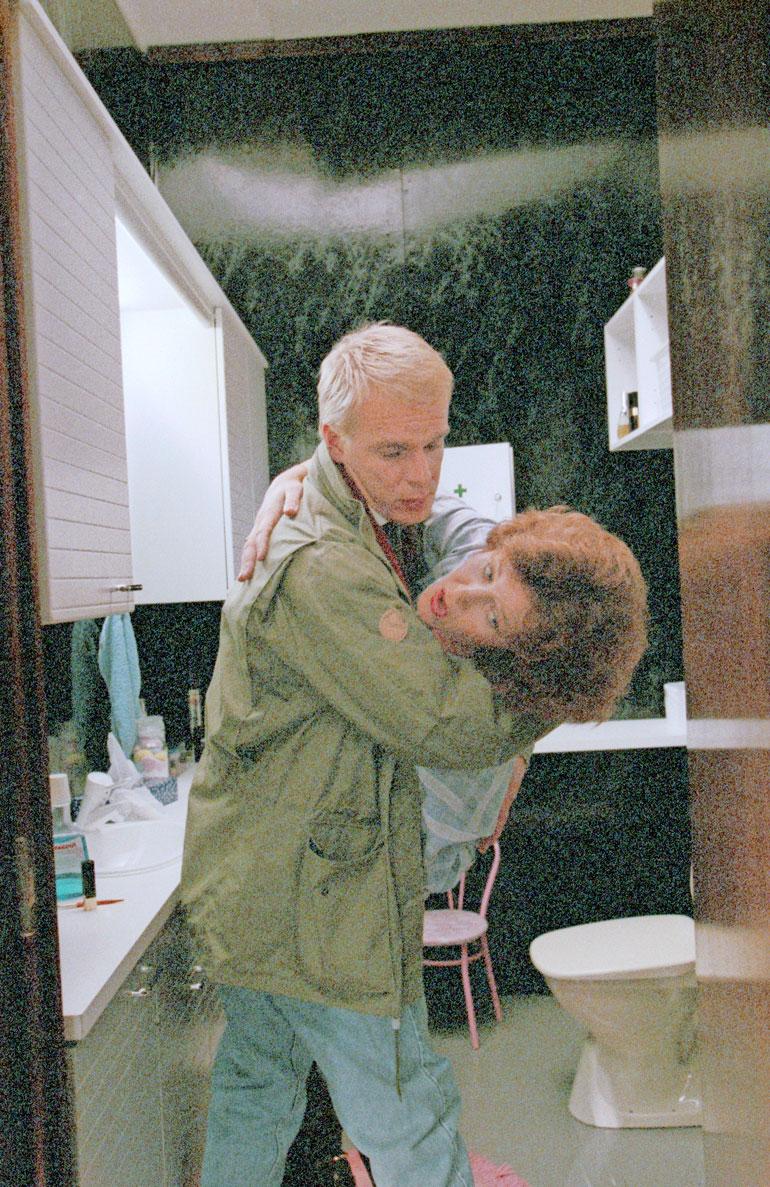 Ruusun aika -draamasarja oli Jukan ensimmäinen rooli tvisänä. Kuva vuodelta 1990.