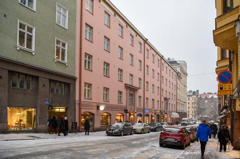 Rakastavaisten asunto sijaitsee Helsingin ytimessä.