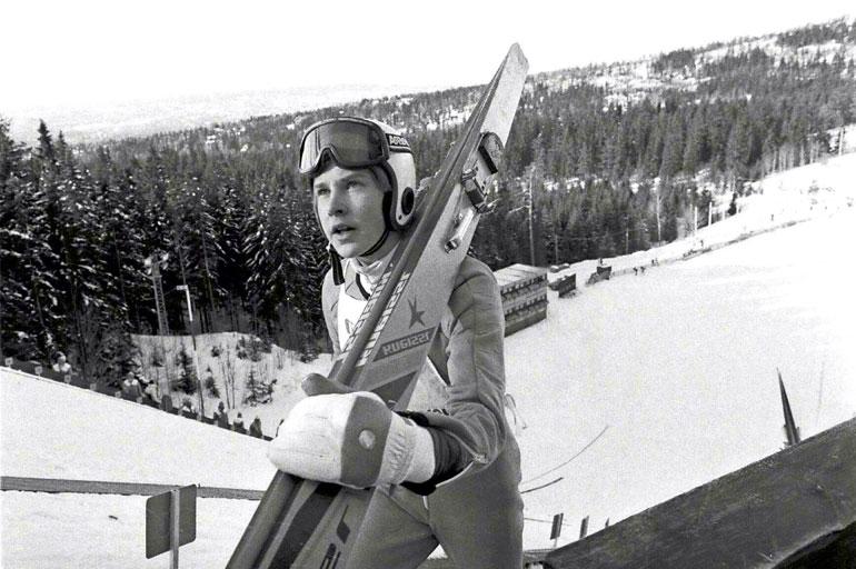 Aikansa ylivoimaisin hyppääjä Matti Nykänen juhli neljästi maailmancupin kokonaiskilpailuvoittoa (1983, 1985, 1986 ja 1988). Keski-Euroopan Mäkiviikon valtiaaksi hänen kruunattiin kahdesti (1982–1983 ja 1987–1988).