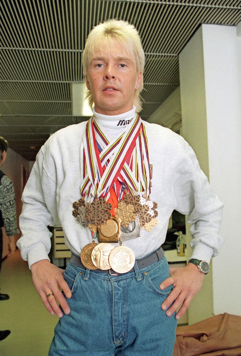 Matti Nykänen ja mitalit.