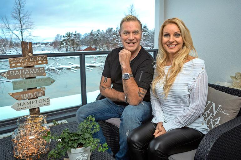  Virpillä oli riitaisa ero ex-miehensä Tauskin kanssa. – En olisi halunnut käsitellä asioita lehtien sivuilla. Se oli tapani puolustautua, kun toinen alkoi kertoa omia tarinoitaan, Virpi sanoo.