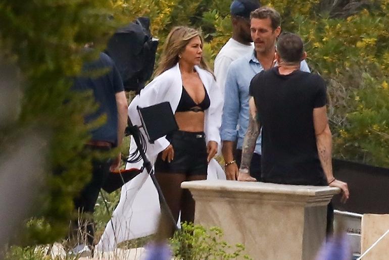 Jennifer Aniston domina-asussa