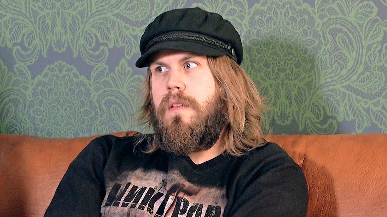 Juhani tähditti Sohvaperunoita vuosina 2015–2018 kaverinsa Oskun kanssa.