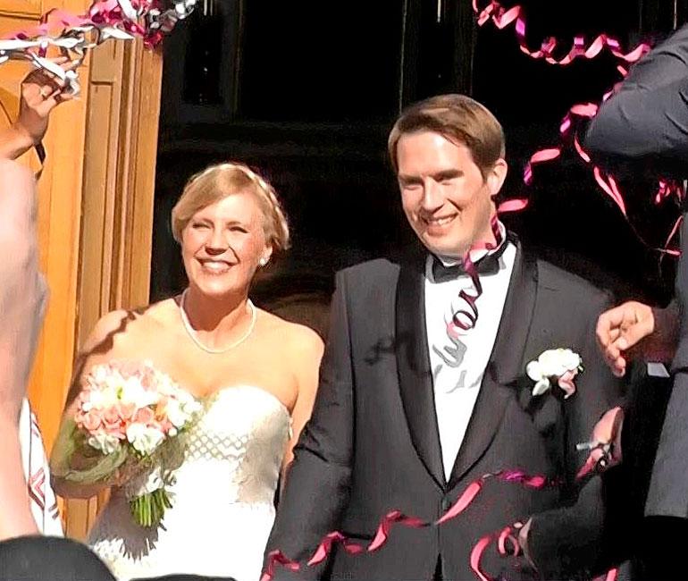 Vappu ja Teemu menivät naimisiin vuonna 2013 Uspenskin katedraalissa, Helsingissä.