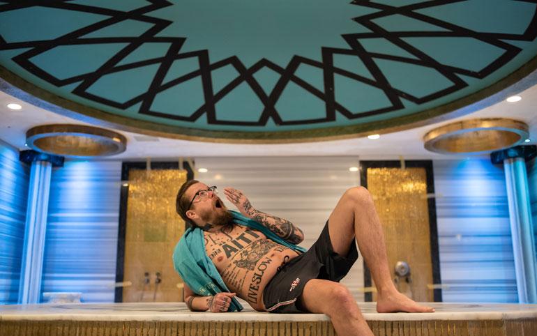 Hamam-kylpylä on yksi luksuspuolista Wallun asuttamassa lomakompleksissa. Kylpylän ohessa on myös turkkilainen sauna, suomalainen sauna sekä höyrysauna.