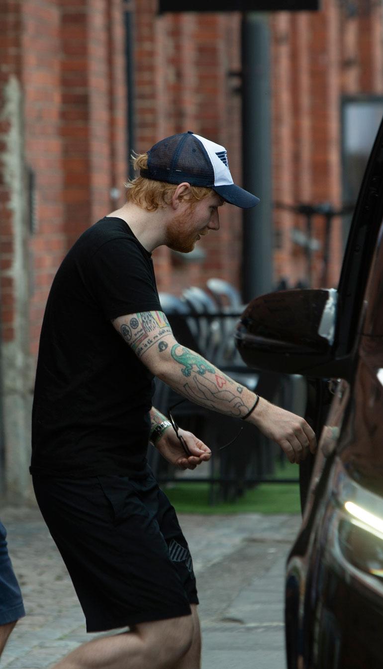 Ed Sheeran tienasi viime vuonna jopa 45 miljoonaa euroa.