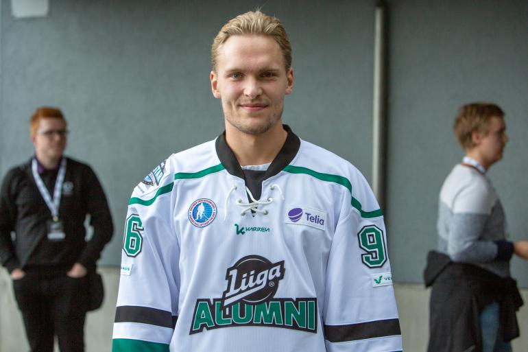 Colorado Avalanchen härkämäinen hyökkääjä Mikko Rantanen kuvattuna Lahdessa 16. elokuuta.