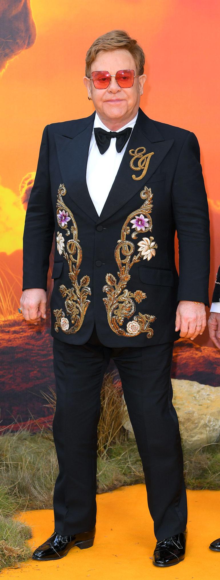 Monet julkkikset ovat Elton Johnin johdolla liittyneet herttuaparin puolustusjoukkoihin. Mukana ovat esimerkiksi George Clooney, Hillary Clinton, talkshow-emäntä Elle DeGeneres ja laulaja Pink.