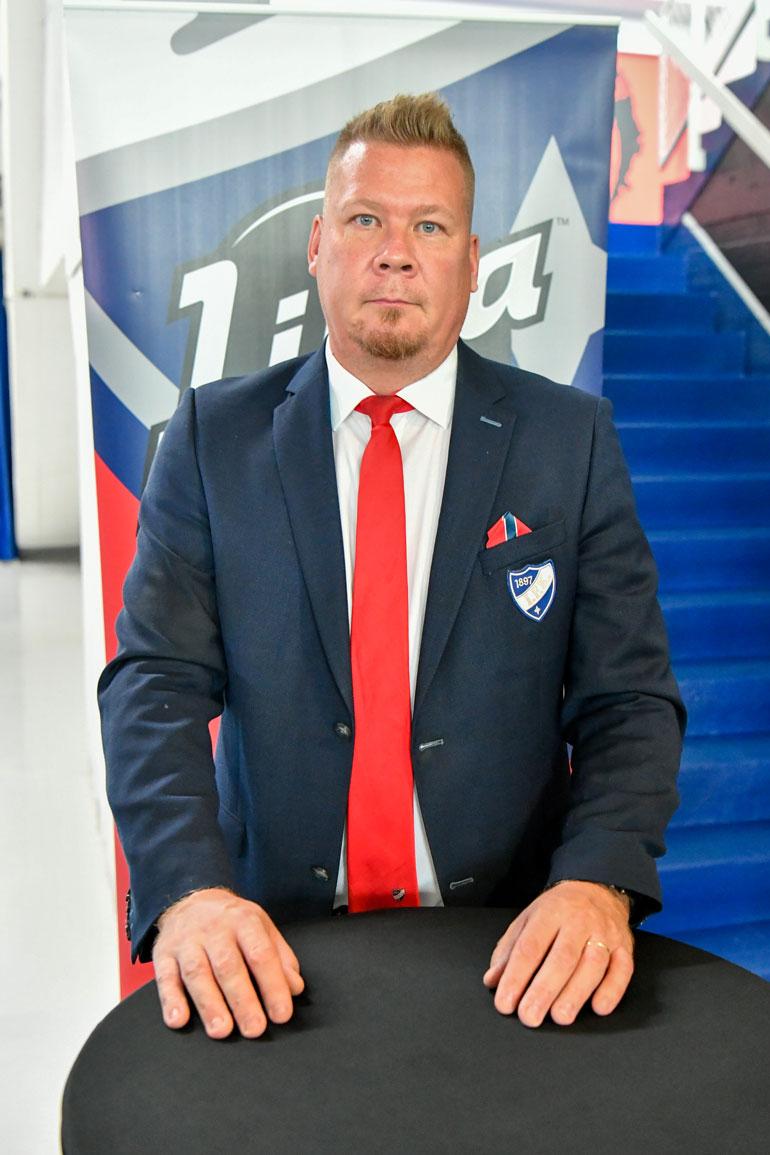 Liigan jättiläisiin lukeutuva HIFK on voittanut Suomen mestaruuden viimeksi keväällä 2011. Seuran faneille siitä on jo pieni ikuisuus.
