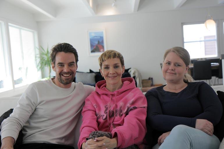Maria Veitola vierailee tällä viikolla Mikon luona ja tapaa myös tämän siskon Elisan.
