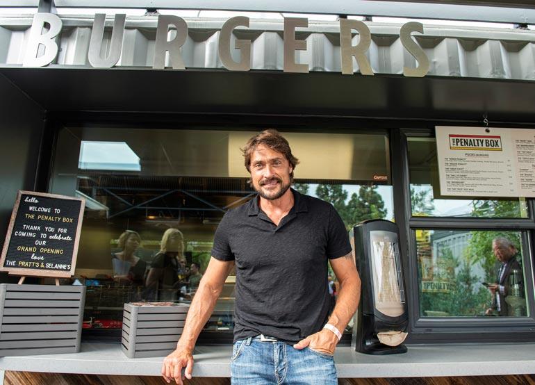 Teemu omistaa uuden purilaispaikan lisäksi suositun Steak Tavern -pihviravintolan.