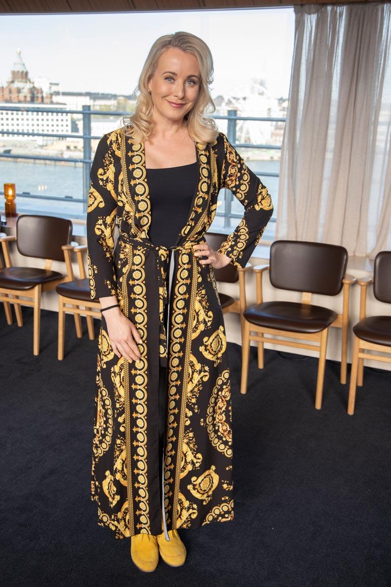 Noora Karma lähetti tukea Janita Lukkariselle.
