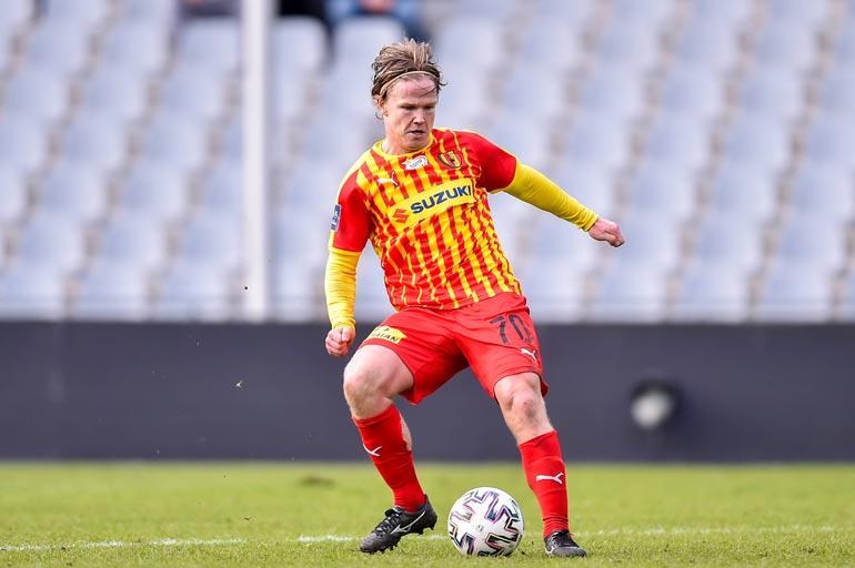 Petterin nykyinen joukkue on Korona Kielce.