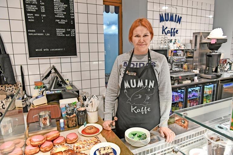 Sannan vuonna 2016 perustamaa Mumin Kaffe -ketjua laajennettiin hurjalla vauhdilla, ja sijoittajia etsittiin ulkomaita myöten. – Se oli suuri virhe.