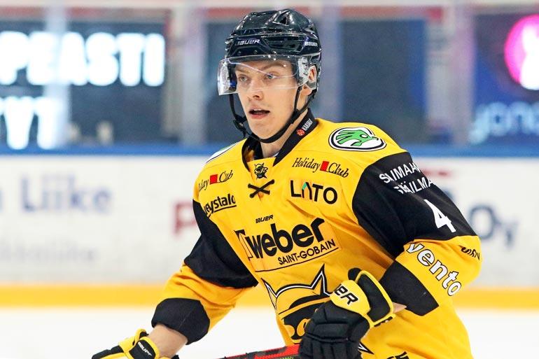 Jukan poika Jimi, 25, kiekkoilee SaiPassa.