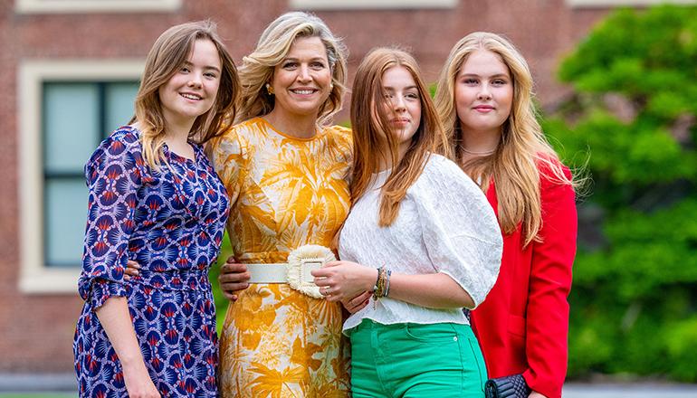 Kuninkaalliset lomatunnelmissa.