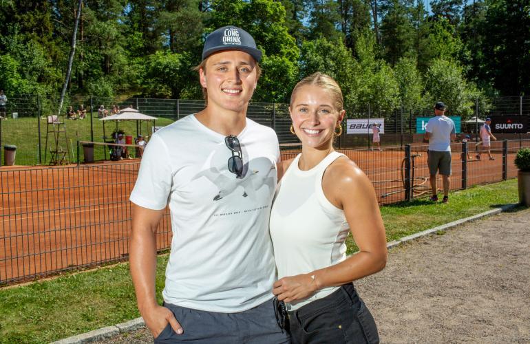 Eetu Selänne ja tämän tyttöystävä Abbey vierailivat Suomessa heinäkuussa.