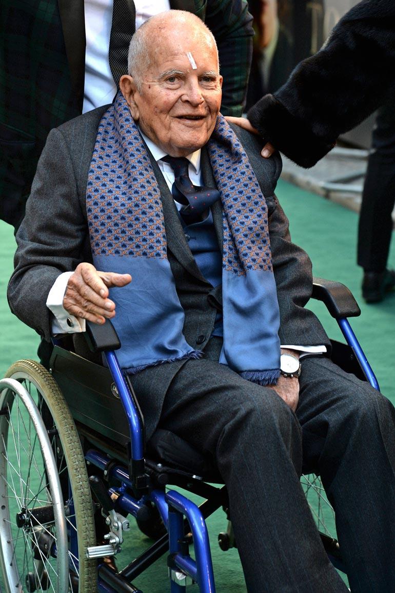 Ian Holm