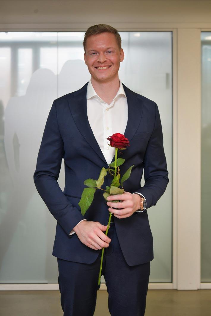 Tuomas kuvailee itseään huomaavaiseksi ja kohteliaaksi poikaystäväksi.