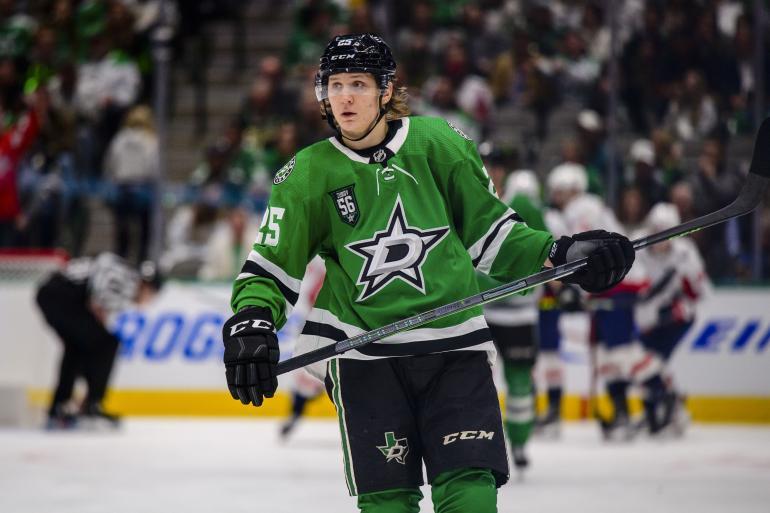 Joel Kivirannan pirteät esitykset kevään 2019 MM-kisoissa poikivat NHL-diilin Dallas Starsiin.