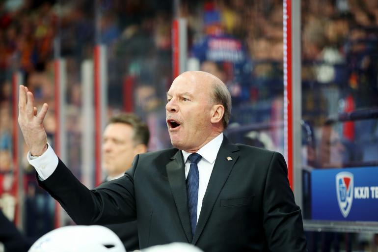 Jääkiekkomaailman viimeiseiksi tyranniksi kutsuttu Mike ”Iron Mike” Keenan, 72, valmensi New York Rangersin keväällä 1994 Stanely Cup -mestariksi.