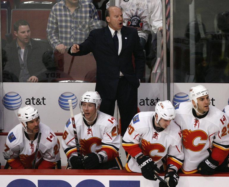 Täysin tunteettomaksi väitetty Iron Mike on valmentanut kuudenneksi eniten voittoja NHL-historiassa.